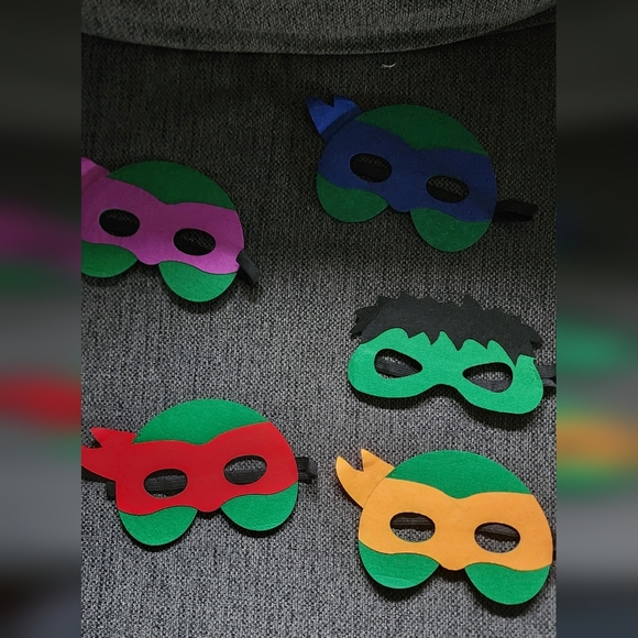 Other - 5 TMNT face masks. 4 turtles and a dide with black hair
